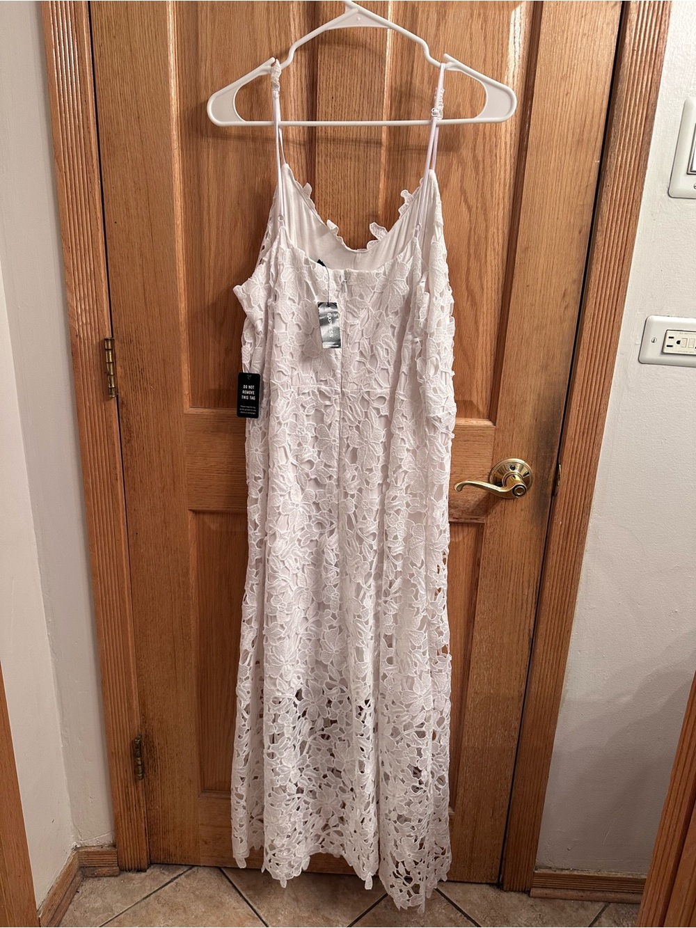 Express White Lace Dress - Picture 2 of 4